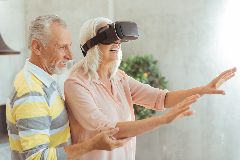 https://osf-blog.live.imagescape.com/blog/wp-content/uploads/2017/09/VR-elderly.jpg