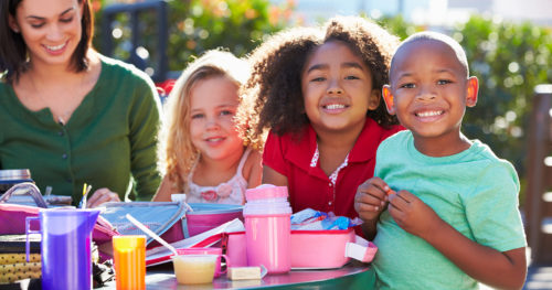 kids eating school lunches
