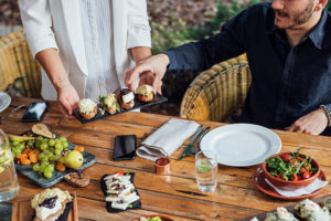 couple enjoying healthy holiday meal