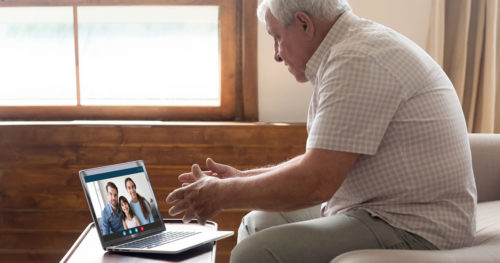 man tells family about cancer diagnosis